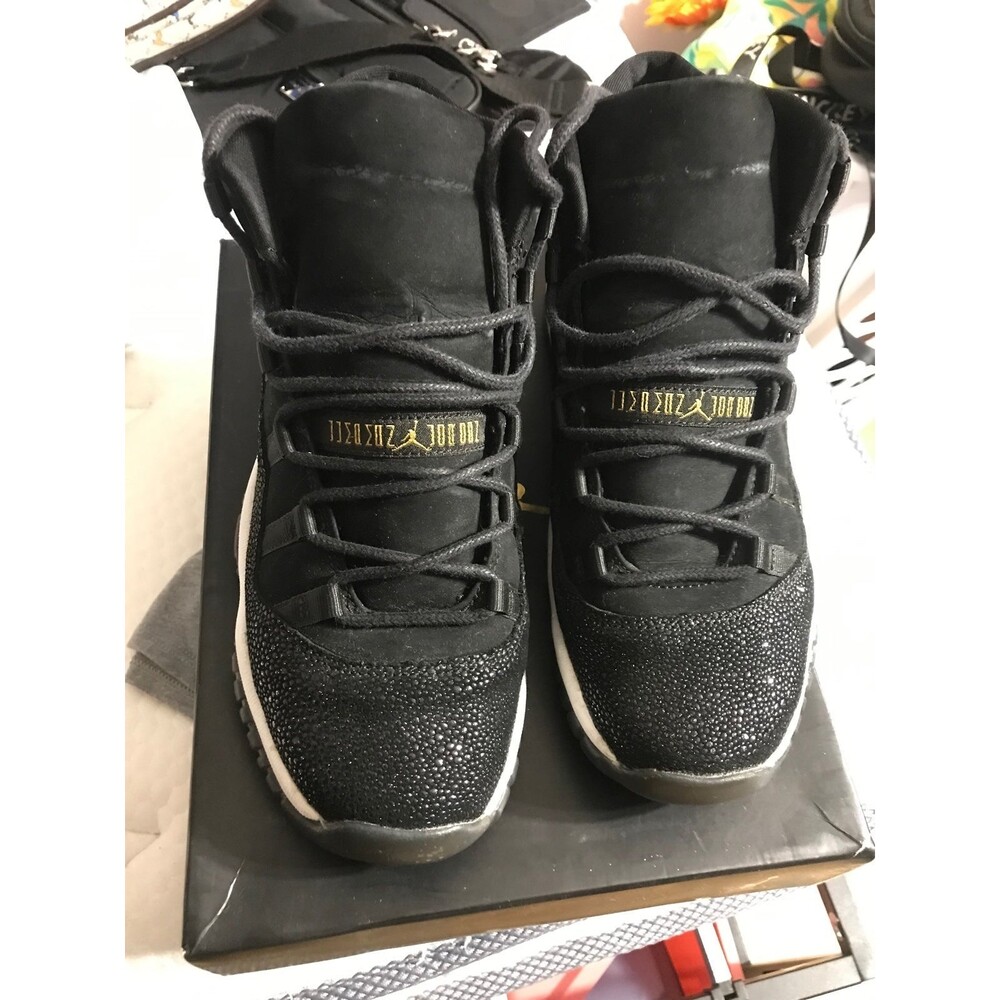 Air Jordan 11
